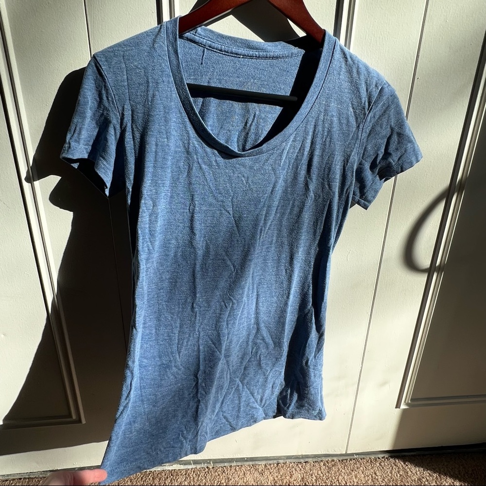 Light blue Chive tee